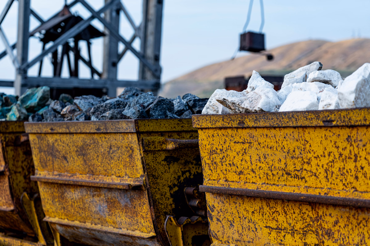 Critical minerals extraction and processing in Ukraine